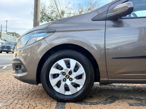 CHEVROLET Onix Hatch 1.4 4P FLEX LT AUTOM�TICO, Foto 7