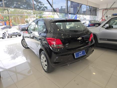 CHEVROLET Onix Hatch 1.4 4P FLEX LT, Foto 4