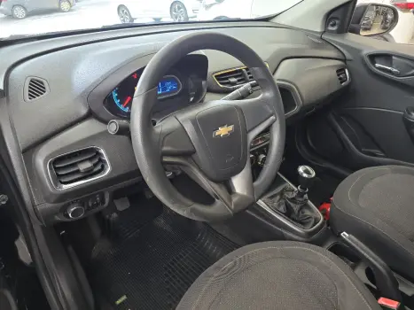 CHEVROLET Onix Hatch 1.4 4P FLEX LT, Foto 13