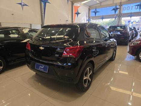 CHEVROLET Onix Hatch 1.4 4P FLEX LTZ AUTOM�TICO, Foto 6