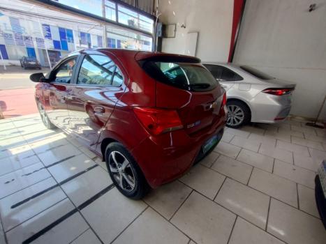 CHEVROLET Onix Hatch 1.4 4P FLEX LTZ, Foto 6