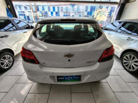 CHEVROLET Onix Hatch 1.4 4P FLEX LT, Foto 5