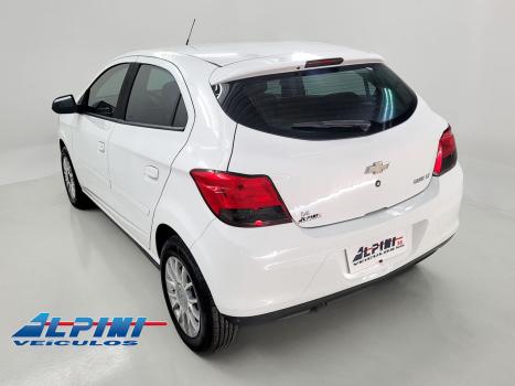 CHEVROLET Onix Hatch 1.4 4P FLEX LT, Foto 4