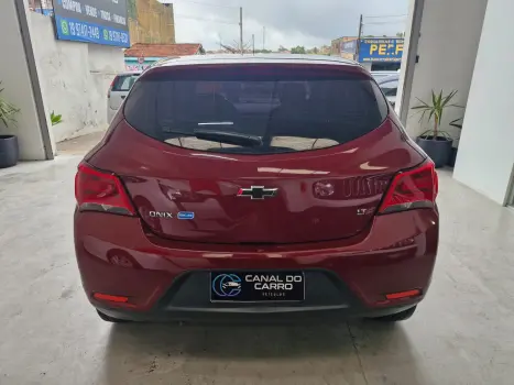 CHEVROLET Onix Hatch 1.0 12V 4P FLEX LT, Foto 6