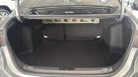 CHEVROLET Onix Hatch 1.0 12V 4P FLEX LT TURBO AUTOM�TICO, Foto 9