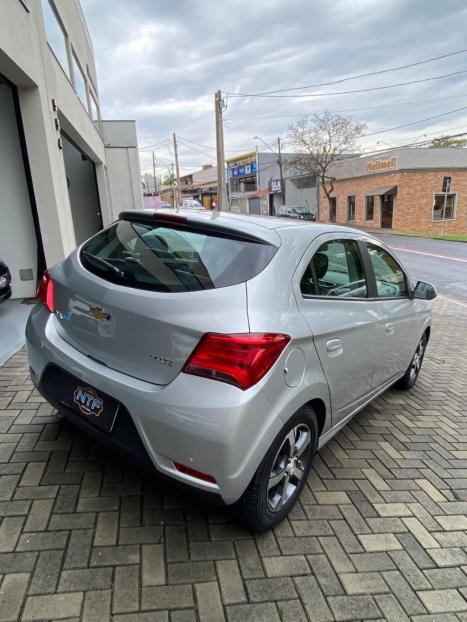 CHEVROLET Onix Hatch 1.4 4P FLEX LTZ, Foto 5
