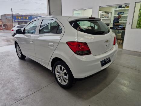 CHEVROLET Onix Hatch 1.0 4P FLEX LT LOLLAPALOOZA, Foto 9