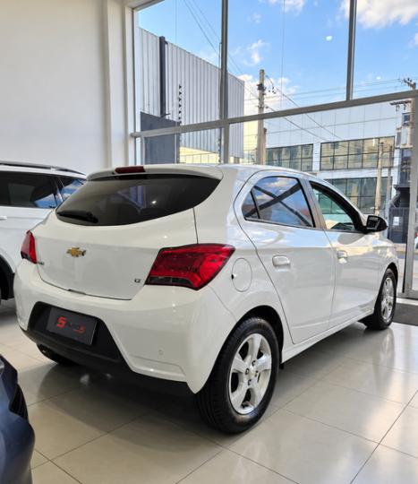 CHEVROLET Onix Hatch 1.4 4P FLEX LT AUTOMÁTICO, Foto 4