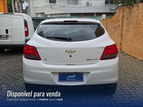 CHEVROLET Onix Hatch 1.4 4P FLEX LTZ, Foto 5