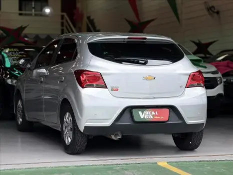 CHEVROLET Onix Hatch 1.0 12V 4P FLEX LT, Foto 9