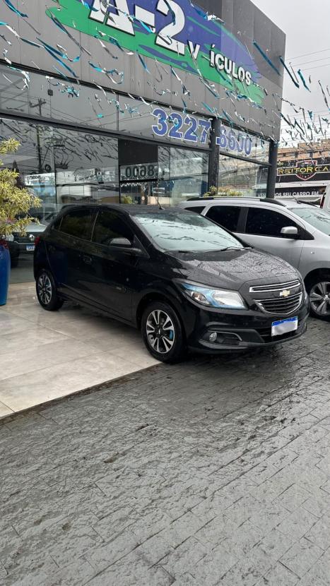 CHEVROLET Onix Hatch 1.4 4P FLEX LTZ, Foto 2