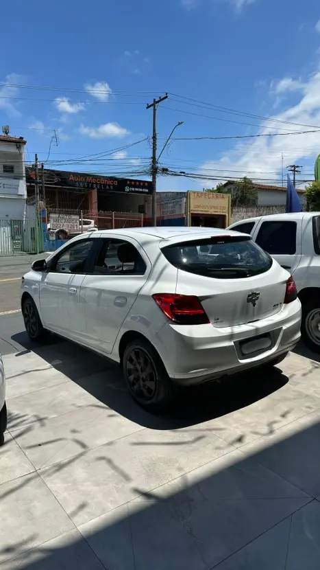 CHEVROLET Onix Hatch 1.4 4P FLEX LT, Foto 6
