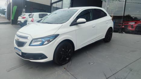CHEVROLET Onix Hatch 1.4 4P FLEX LT, Foto 1