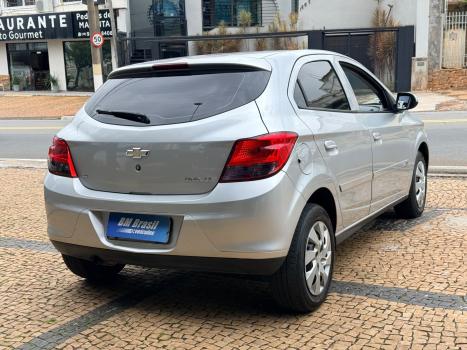 CHEVROLET Onix Hatch 1.4 4P FLEX LT, Foto 4