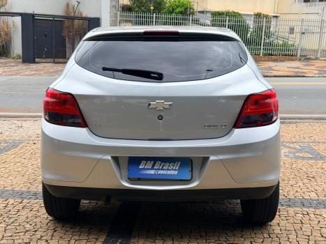 CHEVROLET Onix Hatch 1.4 4P FLEX LT, Foto 5