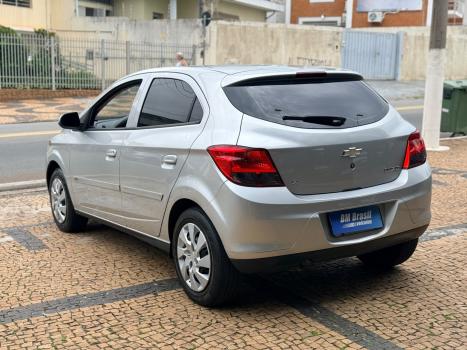 CHEVROLET Onix Hatch 1.4 4P FLEX LT, Foto 6