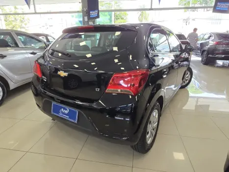 CHEVROLET Onix Sedan 1.0 4P FLEX LT, Foto 6
