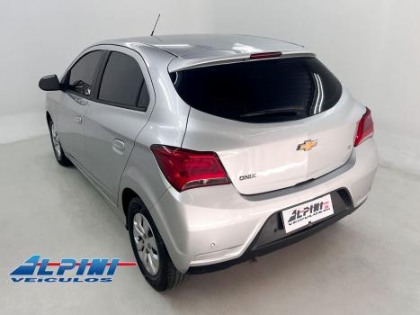 CHEVROLET Onix Sedan 1.0 4P FLEX LT, Foto 4