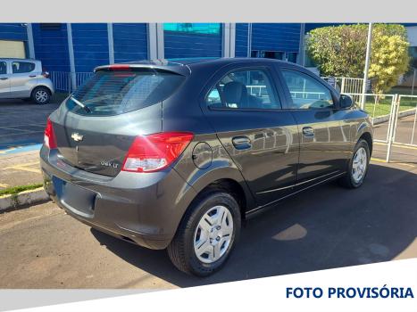 CHEVROLET Onix Sedan 1.0 4P FLEX LT, Foto 2