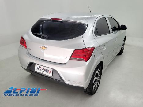 CHEVROLET Onix Sedan 1.0 4P FLEX LT, Foto 3