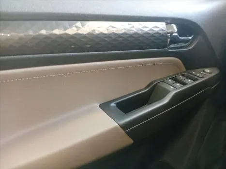 CHEVROLET S10 2.8 12V HIGH COUNTRY CABINE DUPLA 4X4 TURBO DIESEL AUTOM�TICO, Foto 9