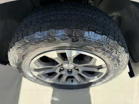 CHEVROLET Silverado 5.3 V8 1500 HIGH COUNTRY CABINE DUPLA 4X4 AUTOMTICO, Foto 13