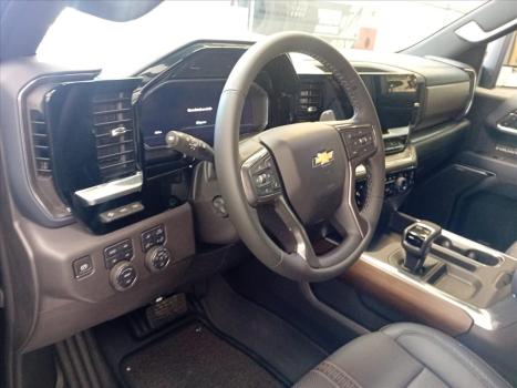 CHEVROLET Silverado 5.3 V8 1500 HIGH COUNTRY CABINE DUPLA 4X4 AUTOMÁTICO, Foto 5 CHEVROLET Silverado 5.3 V8 1500 HIGH COUNTRY CABINE DUPLA 4X4 AUTOMÁTICO, Foto 5