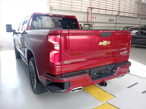 CHEVROLET Silverado 5.3 V8 1500 HIGH COUNTRY CABINE DUPLA 4X4 AUTOMTICO, Foto 4