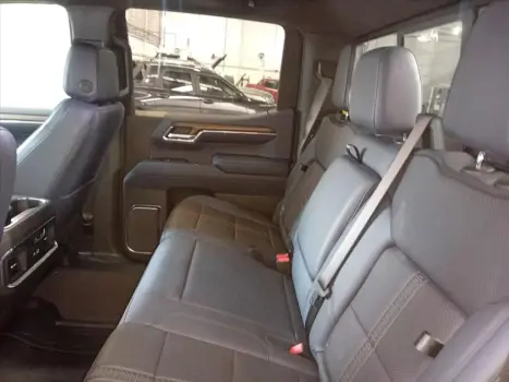 CHEVROLET Silverado 5.3 V8 1500 HIGH COUNTRY CABINE DUPLA 4X4 AUTOMTICO, Foto 12