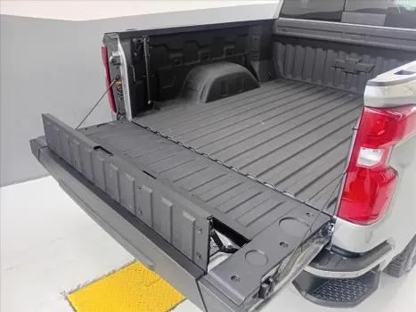 CHEVROLET Silverado 5.3 V8 1500 HIGH COUNTRY CABINE DUPLA 4X4 AUTOMTICO, Foto 18