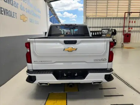 CHEVROLET Silverado 5.3 V8 1500 HIGH COUNTRY CABINE DUPLA 4X4 AUTOM�TICO, Foto 18