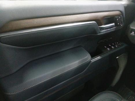 CHEVROLET Silverado 5.3 V8 1500 HIGH COUNTRY CABINE DUPLA 4X4 AUTOM�TICO, Foto 13