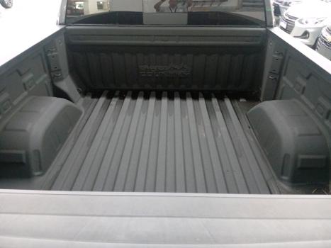 CHEVROLET Silverado 5.3 V8 1500 HIGH COUNTRY CABINE DUPLA 4X4 AUTOM�TICO, Foto 15