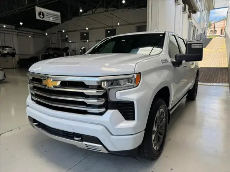 CHEVROLET Silverado 5.3 V8 1500 HIGH COUNTRY CABINE DUPLA 4X4 AUTOM�TICO, Foto 1