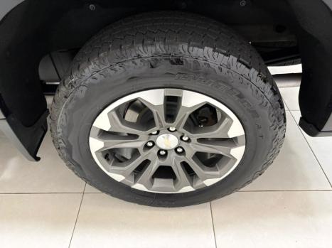 CHEVROLET Silverado 5.3 V8 1500 HIGH COUNTRY CABINE DUPLA 4X4 AUTOM�TICO, Foto 16