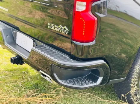 CHEVROLET Silverado 5.3 V8 1500 HIGH COUNTRY CABINE DUPLA 4X4 AUTOM�TICO, Foto 14