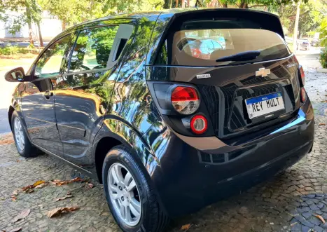 CHEVROLET Sonic Hatch 1.6 16V 4P LT FLEX, Foto 8 CHEVROLET Sonic Hatch 1.6 16V 4P LT FLEX, Foto 8