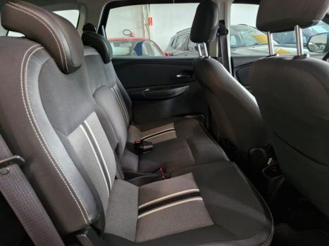 CHEVROLET Spin 1.8 4P FLEX ACTIV, Foto 4