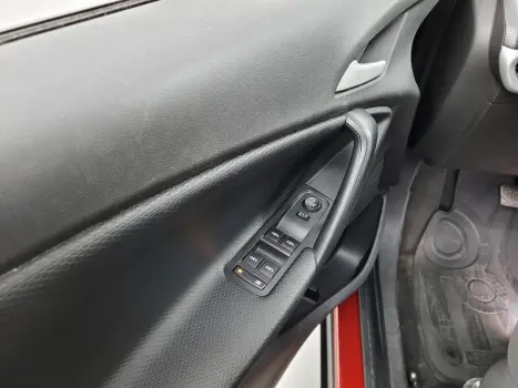 CHEVROLET Tracker 1.0 12V 4P FLEX TURBO AUTOM�TICO, Foto 11