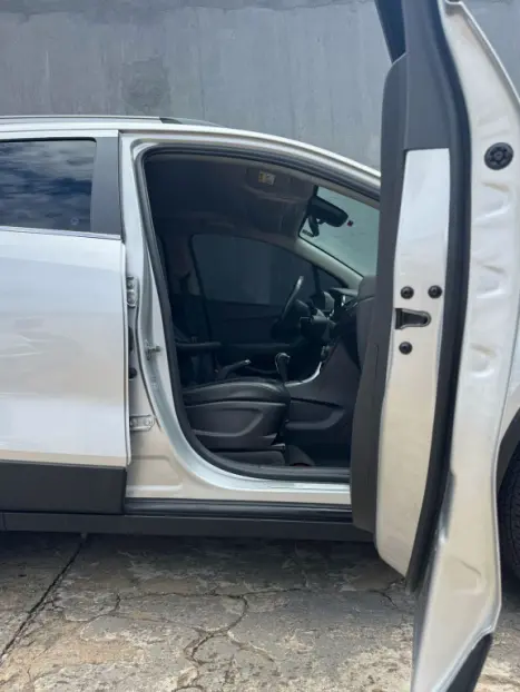 CHEVROLET Tracker 1.8 16V 4P FLEX LTZ AUTOM�TICO, Foto 6