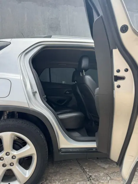 CHEVROLET Tracker 1.8 16V 4P FLEX LTZ AUTOM�TICO, Foto 7