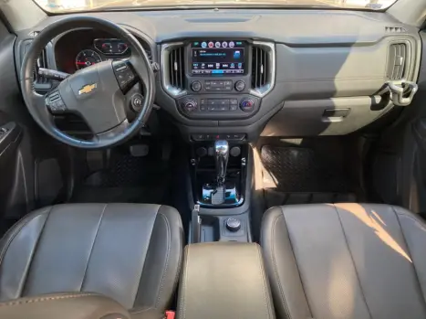 CHEVROLET Trailblazer 2.8 16V 4P LTZ 4X4 TURBO DIESEL AUTOMÁTICO, Foto 13 CHEVROLET Trailblazer 2.8 16V 4P LTZ 4X4 TURBO DIESEL AUTOMÁTICO, Foto 13