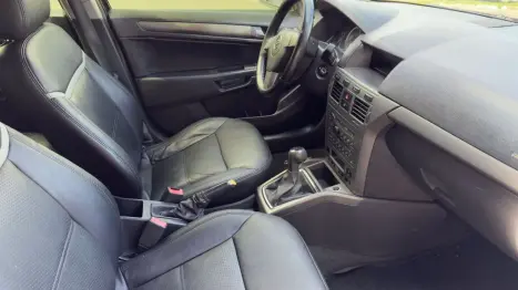 CHEVROLET Vectra Hatch 2.0 4P FLEX GT, Foto 9