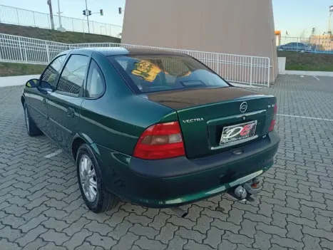 CHEVROLET Vectra Sedan 2.2 16V 4P CD, Foto 4