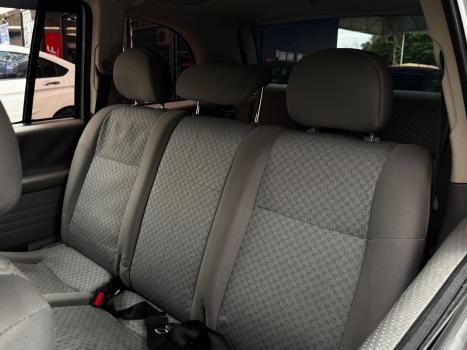 CHEVROLET Zafira 2.0 4P FLEX EXPRESSION 7 LUGARES AUTOM�TICO, Foto 13