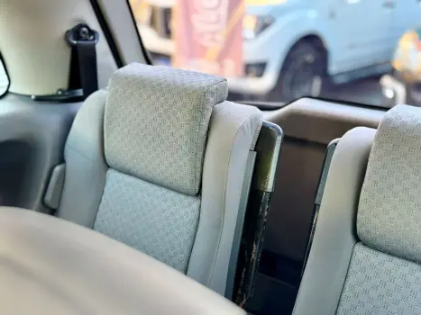 CHEVROLET Zafira 2.0 4P FLEX EXPRESSION 7 LUGARES AUTOM�TICO, Foto 10