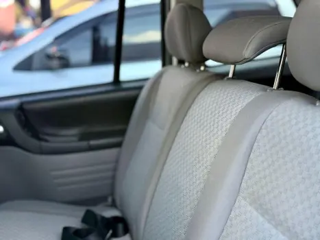 CHEVROLET Zafira 2.0 4P FLEX EXPRESSION 7 LUGARES AUTOM�TICO, Foto 9