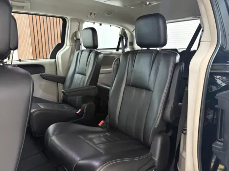 CHRYSLER Town & Country 3.8 V6 12V 4P TOURING AUTOMÁTICO, Foto 7