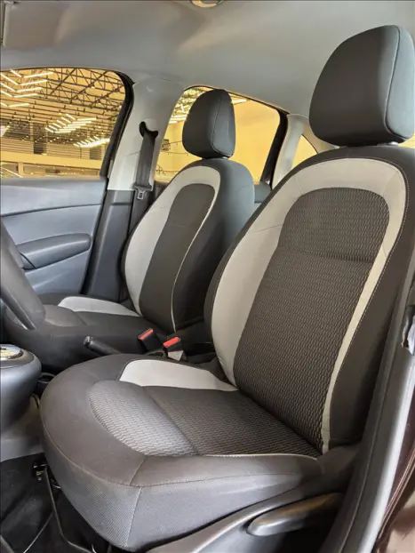 CITROEN C3 1.6 16V 4P FLEX VTI 120 ATTRACTION AUTOM�TICO, Foto 8