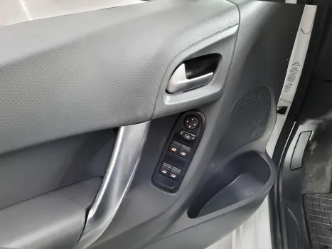 CITROEN C3 1.6 16V 4P FLEX VTI 120 EXCLUSIVE AUTOM�TICO, Foto 8